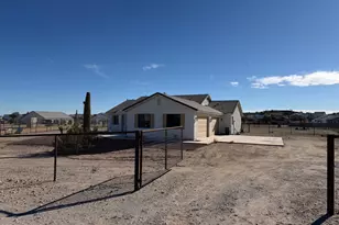 3229 W Silverdale Rd, San Tan Valley, AZ 85144 - Photo 2