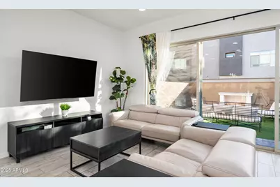 1933 W Kinfield Trail, Phoenix, AZ 85085 - Photo 12