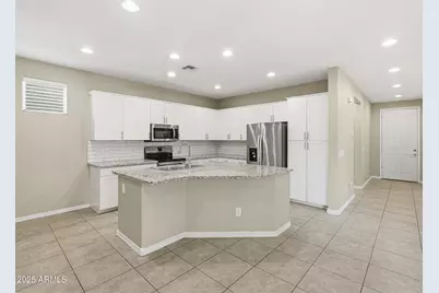 2251 S Osborn Lane, Gilbert, AZ 85295 - Photo 12