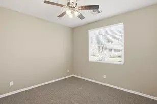 2251 S Osborn Ln, Gilbert, AZ 85295 - Photo 16