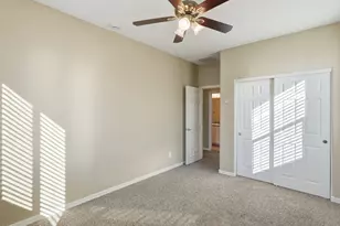 2251 S Osborn Ln, Gilbert, AZ 85295 - Photo 26