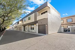 3010 N 37th St, Phoenix, AZ 85018 - Photo 12