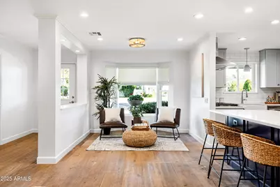 4826 N 34th Place, Phoenix, AZ 85018 - Photo 4