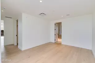 4849 N Camelback Rdg Dr, Scottsdale, AZ 85251 - Photo 36