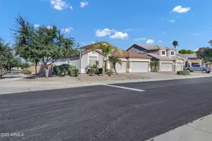 3402 E Thornton Ave, Gilbert, AZ 85297 - Photo 2
