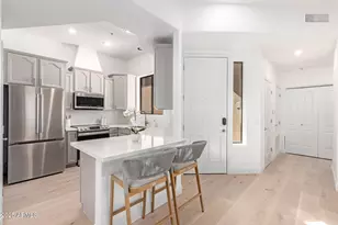 7027 N Scottsdale Rd, Paradise Valley, AZ 85253 - Photo 16