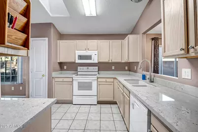 15551 N Lasso Drive, Surprise, AZ 85374 - Photo 2