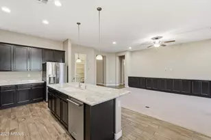 10332 W Buckhorn Trail, Peoria, AZ 85383 - Photo 22