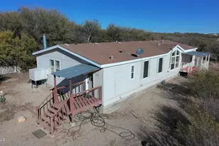 1924 E Blackberry Ln, Huachuca City, AZ 85616 - Photo 2