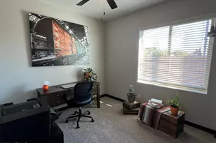 10605 W Catalina Dr, Avondale, AZ 85392 - Photo 32