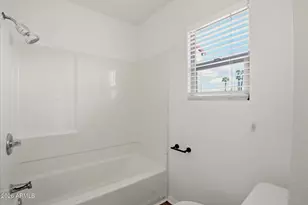 8502 N Central Ave, Phoenix, AZ 85020 - Photo 10