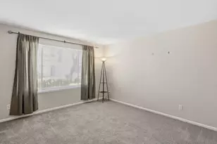 10055 E Mountainview Lake Dr, Scottsdale, AZ 85258 - Photo 14