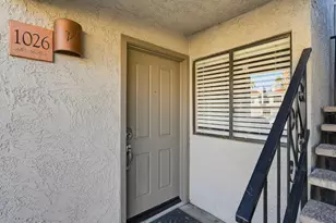10055 E Mountainview Lake Dr, Scottsdale, AZ 85258 - Photo 2