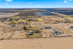 242 S Bethany Pl, Casa Grande, AZ 85194 - Photo 2