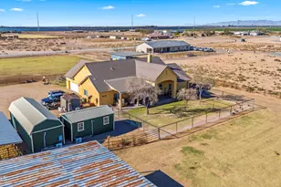 242 S Bethany Pl, Casa Grande, AZ 85194 - Photo 4