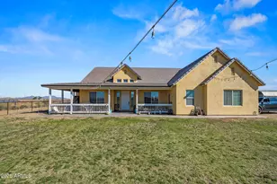 242 S Bethany Pl, Casa Grande, AZ 85194 - Photo 2