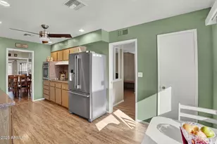 13812 N Kaanapali Dr, Sun City, AZ 85351 - Photo 12