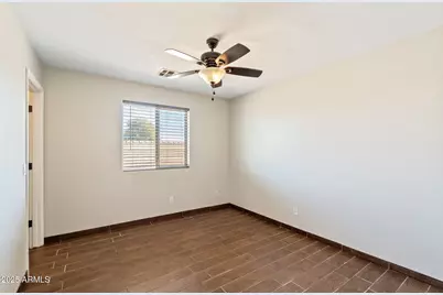 2527 W Tamarisk Avenue, Phoenix, AZ 85041 - Photo 18