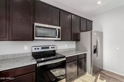 17569 W Country Club Terrace, Surprise, AZ 85387 - Photo 6