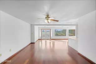 19820 N Cherry Tree Ln, Sun City, AZ 85373 - Photo 8