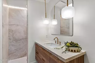 7042 E Orange Blossom Ln, Paradise Valley, AZ 85253 - Photo 16