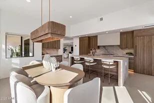 7042 E Orange Blossom Ln, Paradise Valley, AZ 85253 - Photo 2