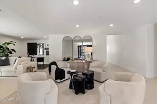 7042 E Orange Blossom Ln, Paradise Valley, AZ 85253 - Photo 8