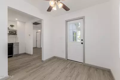 3743 E Taylor Street, Phoenix, AZ 85008 - Photo 8