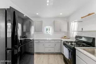 3743 E Taylor St, Phoenix, AZ 85008 - Photo 6