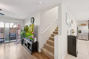 8215 W Albeniz Pl, Phoenix, AZ 85043 - Photo 8