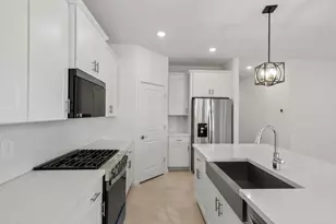 15921 W Cottontail Ln, Surprise, AZ 85387 - Photo 4