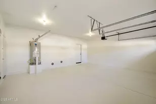 14213 W Gelding Dr, Surprise, AZ 85379 - Photo 22