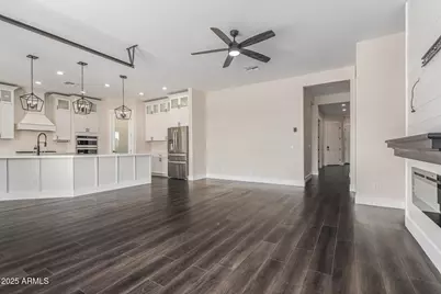 27482 N Freedom Street, San Tan Valley, AZ 85144 - Photo 10