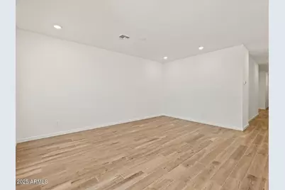 15966 W Cottontail Lane, Surprise, AZ 85387 - Photo 8