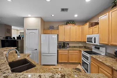 9811 N Desert Rose Drive, Fountain Hills, AZ 85268 - Photo 12