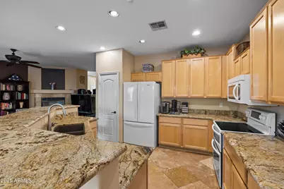 9811 N Desert Rose Drive, Fountain Hills, AZ 85268 - Photo 10