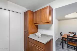 1880 E Morten Ave, Phoenix, AZ 85020 - Photo 10