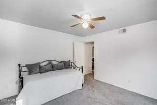 1880 E Morten Ave, Phoenix, AZ 85020 - Photo 14