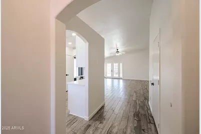 6209 W Blackhawk Drive, Glendale, AZ 85308 - Photo 6