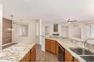 15136 W Cactus Ridge Way, Surprise, AZ 85374 - Photo 12