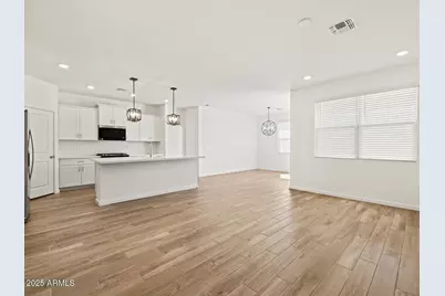 15914 W Cottontail Lane, Surprise, AZ 85387 - Photo 4