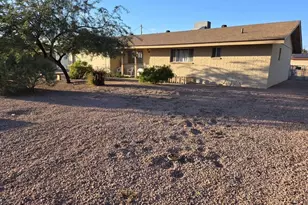 860 E Kachina Ave, Apache Junction, AZ 85119 - Photo 2
