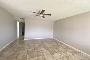 10417 N 95th Dr, Peoria, AZ 85345 - Photo 4