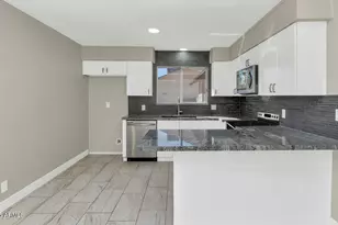 2555 S Patterson St, Mesa, AZ 85202 - Photo 10