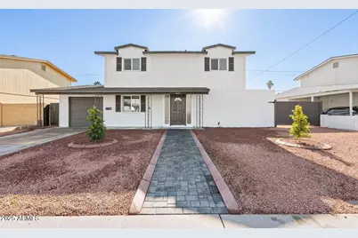 8117 W Whitton Avenue, Phoenix, AZ 85033 - Photo 1