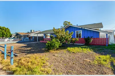 8225 W Earll Drive, Phoenix, AZ 85033 - Photo 4