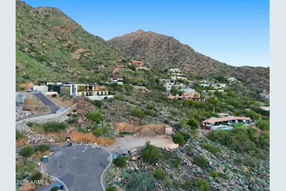 5240 N 61st Street #3, Paradise Valley, AZ 85253 - Photo 2