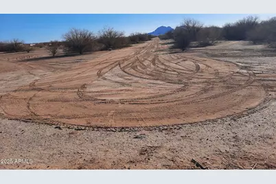 904 N 523rd Avenue #4, Tonopah, AZ 85354 - Photo 4