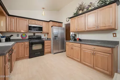 5527 W Garden Drive, Glendale, AZ 85304 - Photo 6