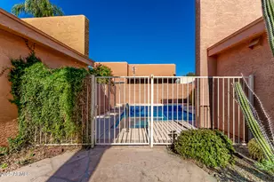 4546 E Renee Dr, Phoenix, AZ 85050 - Photo 30